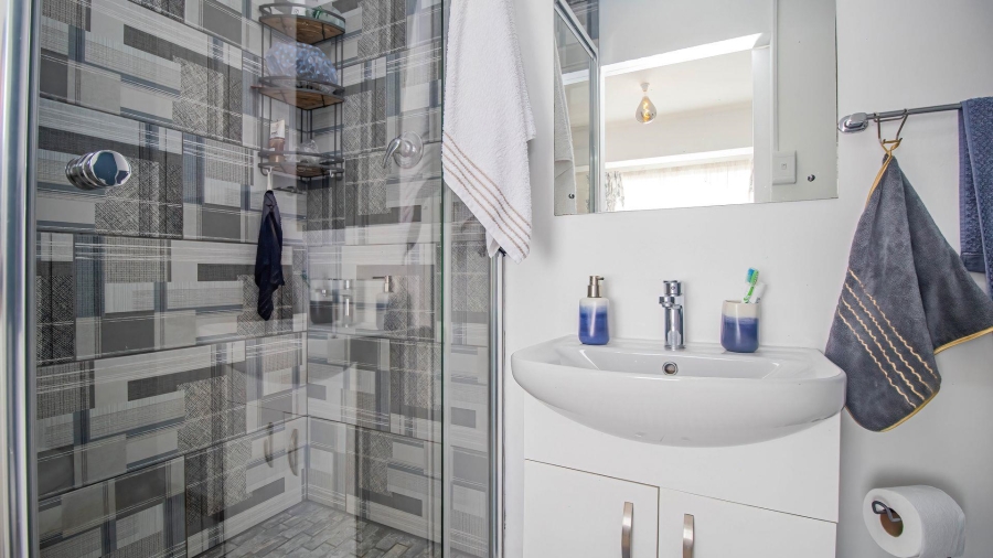 2 Bedroom Property for Sale in Mossel Bay Central Western Cape